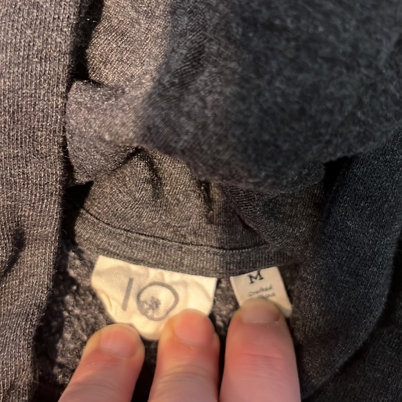 Medium ten tree hoodie - Picture 3 of 3